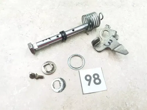 Yamaha XS750 Carburetor RIGHT Throttle Shaft 1977 1978 1979 #98 SA AP-380