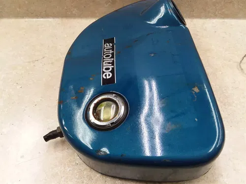 Yamaha 250 YDS3 YDS-3 Catalina Clean Oil Tank Dented 1965 PA AP-317
