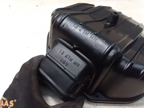 Honda 700 VFR VFR700 Air Box Filter Cover 1987 PA AP-322