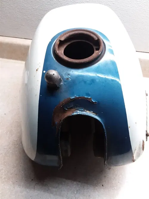 Yamaha 250 YDS3 YDS-3 Catalina Gas Fuel Tank /Dents Rust 1965 PA AP-317