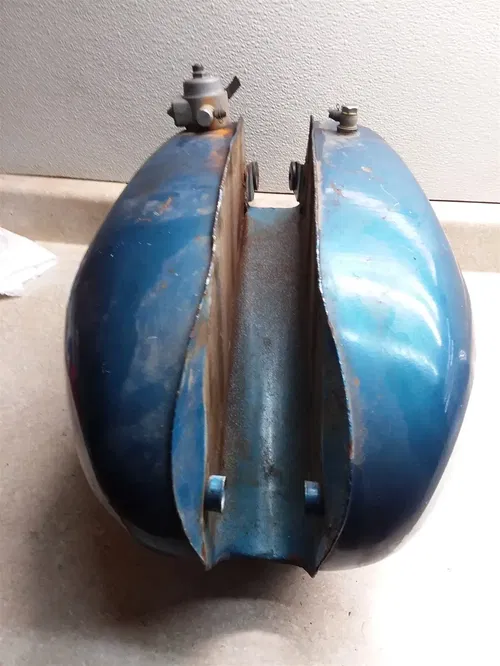 Yamaha 250 YDS3 YDS-3 Catalina Gas Fuel Tank /Dents Rust 1965 PA AP-317