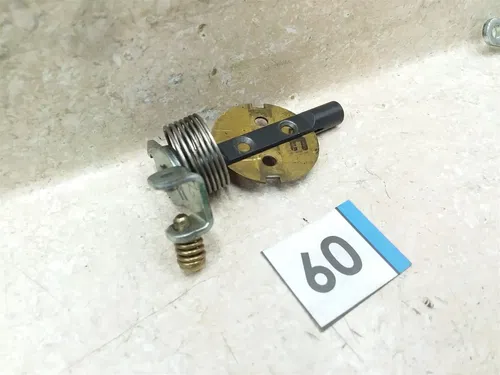Honda CBR600F Hurricane 1988 1989 Carb Right Outside Throttle Shaft 60 UO AP-417