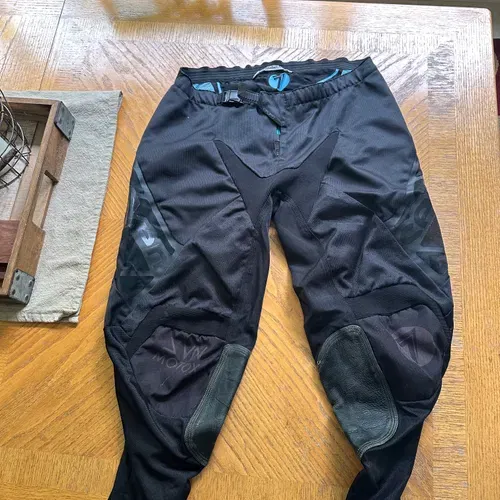 Seven Pants