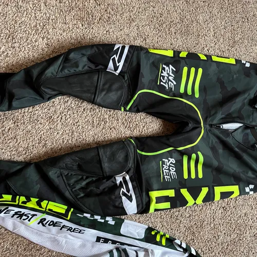Fxr Podium Gear