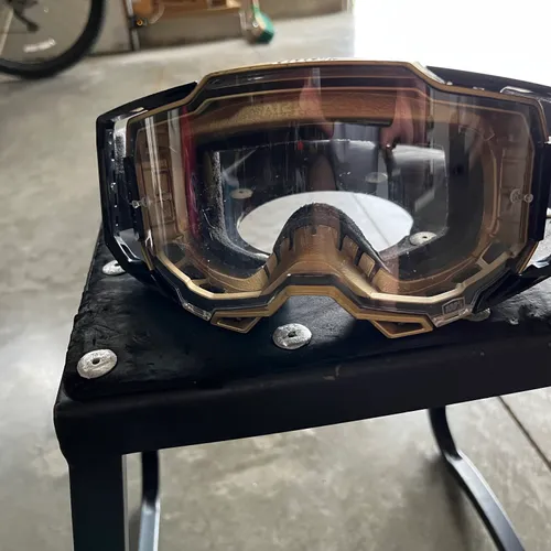 EkS Lucid Goggle
100 Percent Armega Goggle