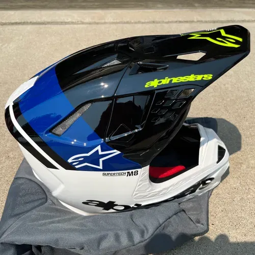 Alpinestars hot sale sm8 helmet