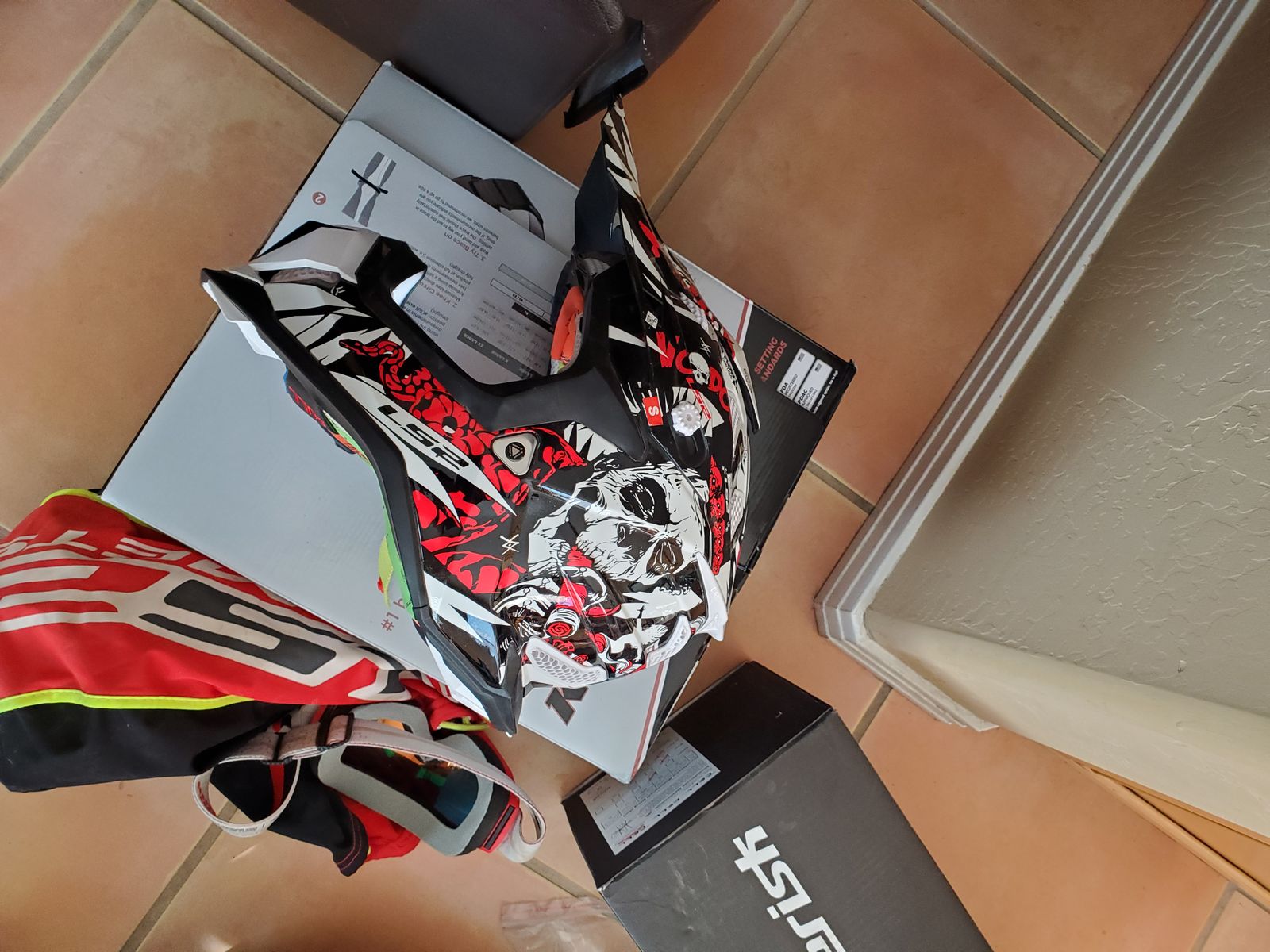 Ls2 shop voodoo helmet