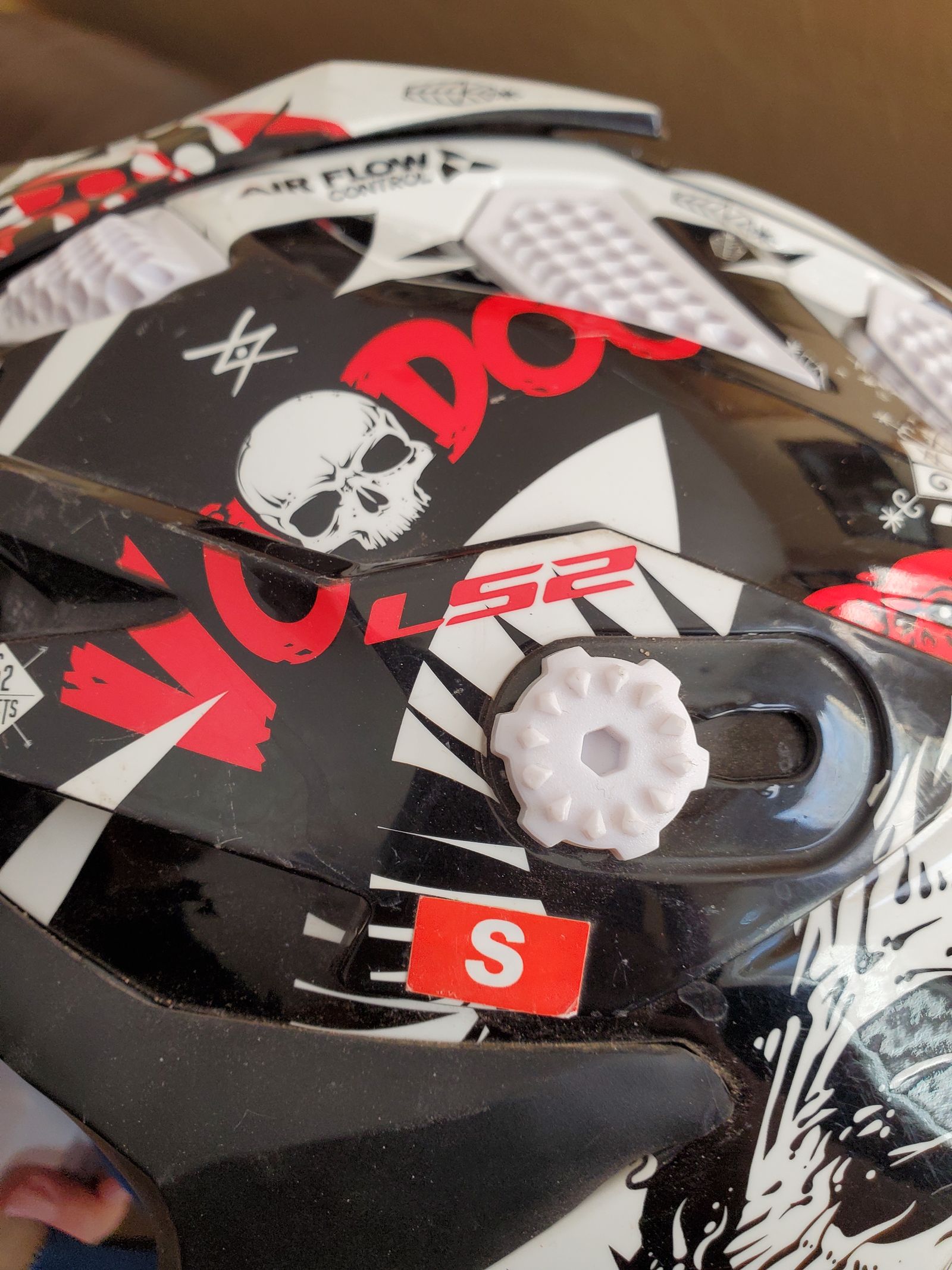 Ls2 voodoo helmet clearance