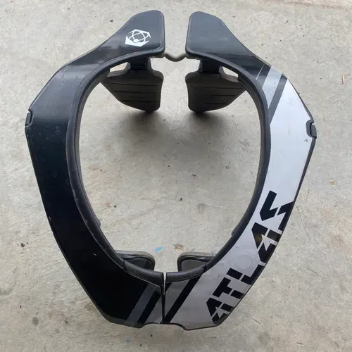 Atlas Air Neck Brace