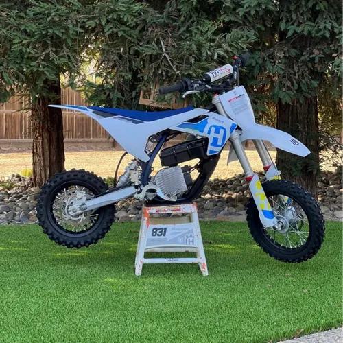 2023 Husqvarna EE5