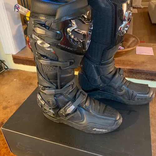 Fox Instinct Boot Size 10 
Used