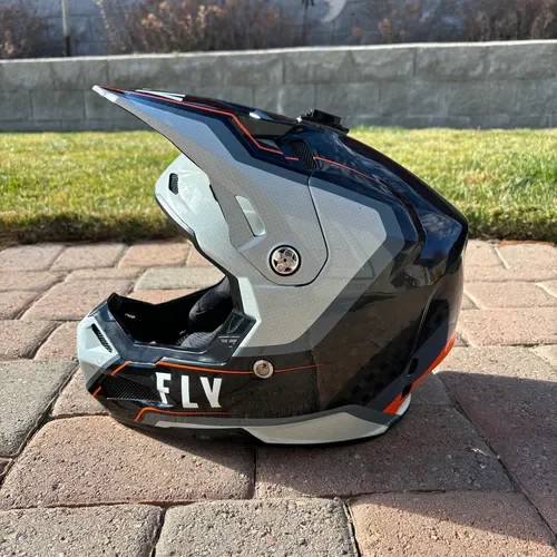 Fly Carbon Formula Helmet