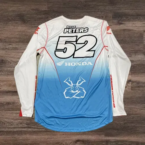 Kyle Peters Jersey #52