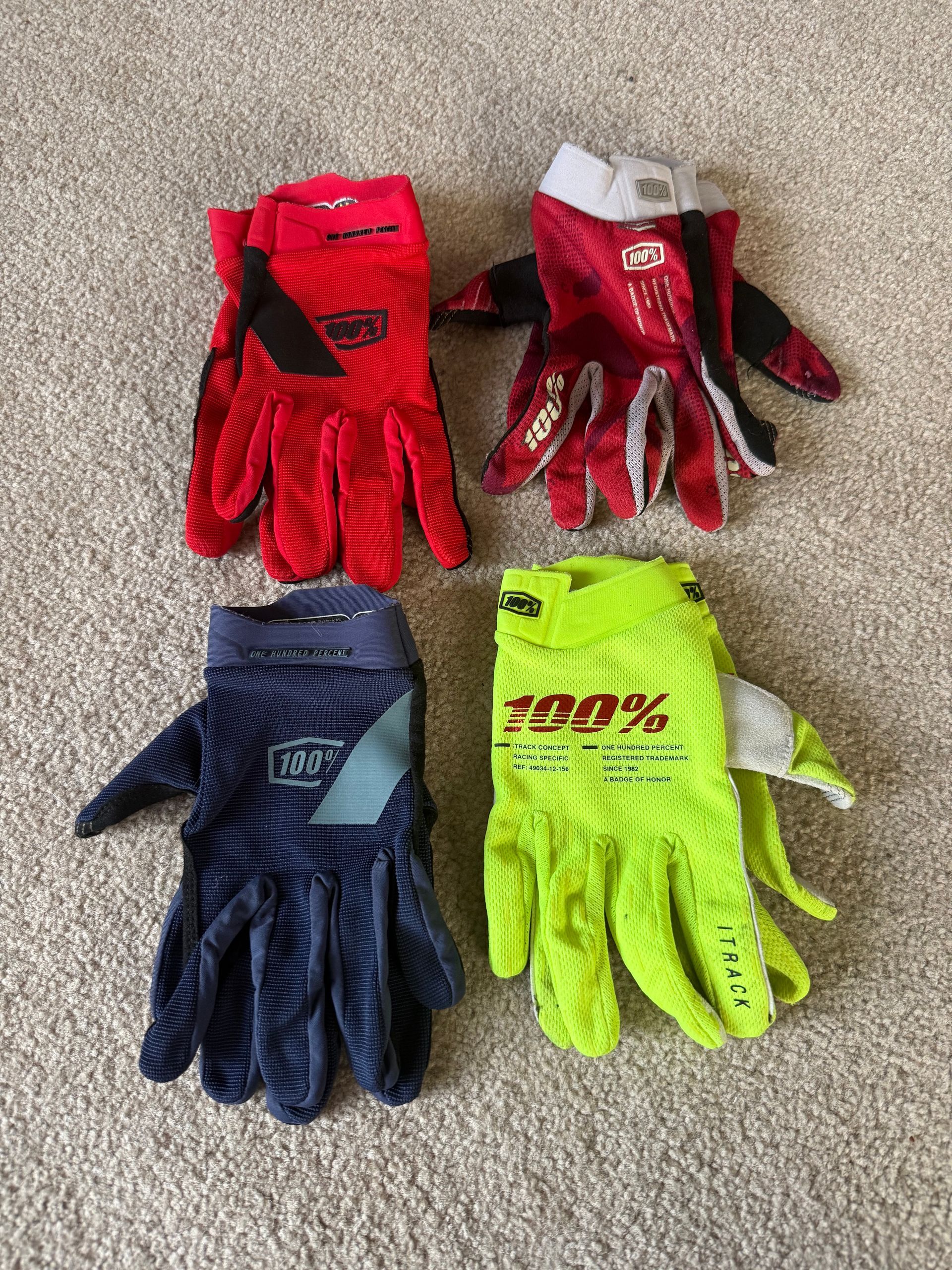 100% Glove Ridecamp and iTrack LOT