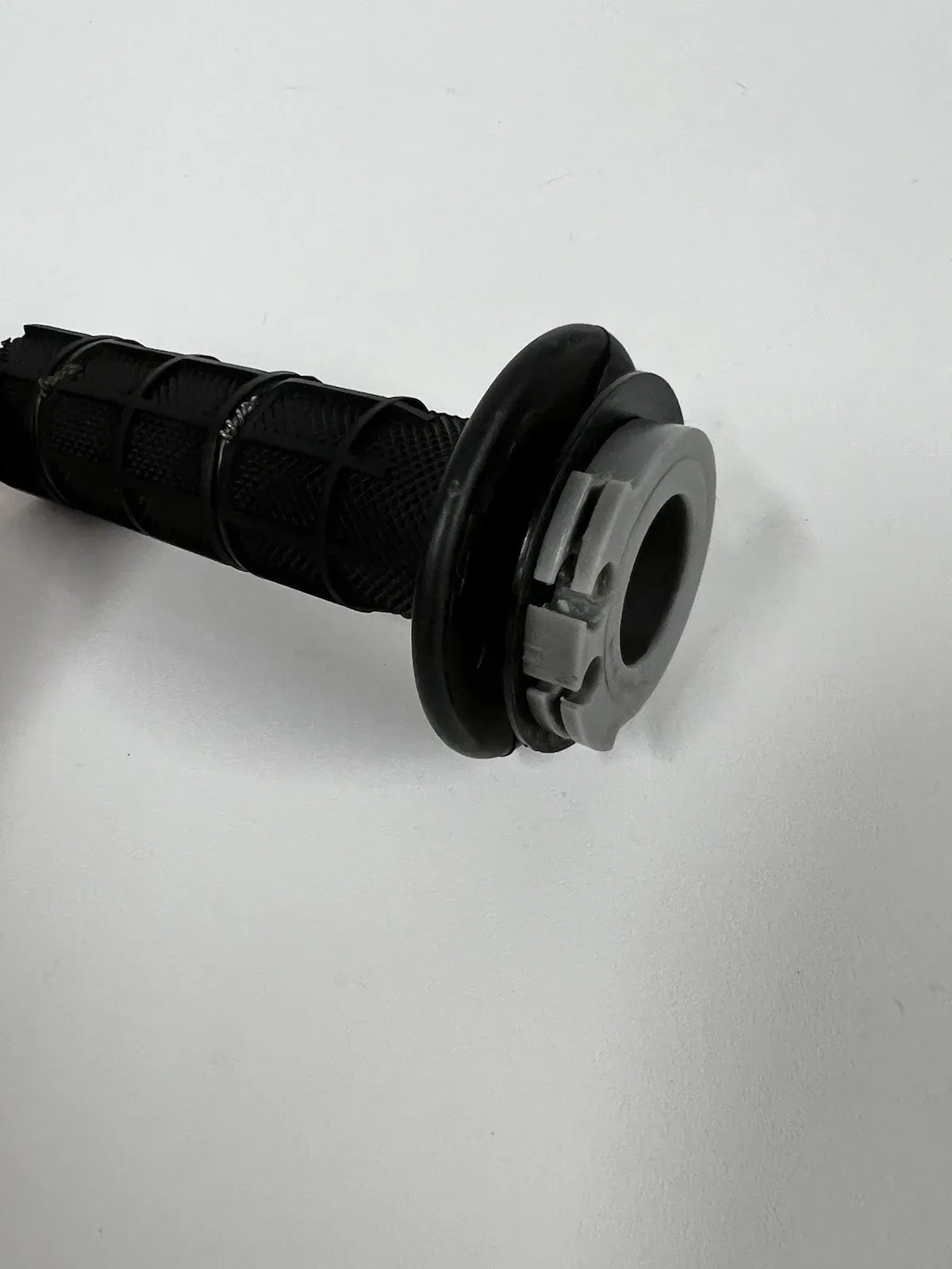 2022 Yamaha YZ450F Throttle Tube Grip OEM YZF 450 250 YZ250F 09-23 #4444