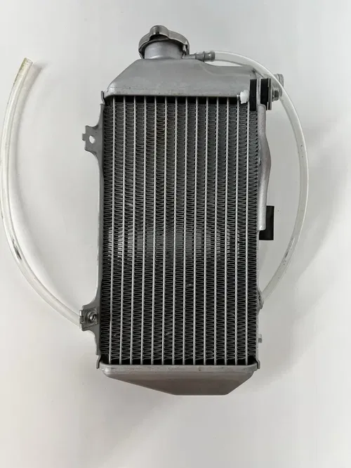 2021-2024 CRF450R OEM Right Radiator 19100-MKE-AF0 CRF450RWE CRF450RX #0626
