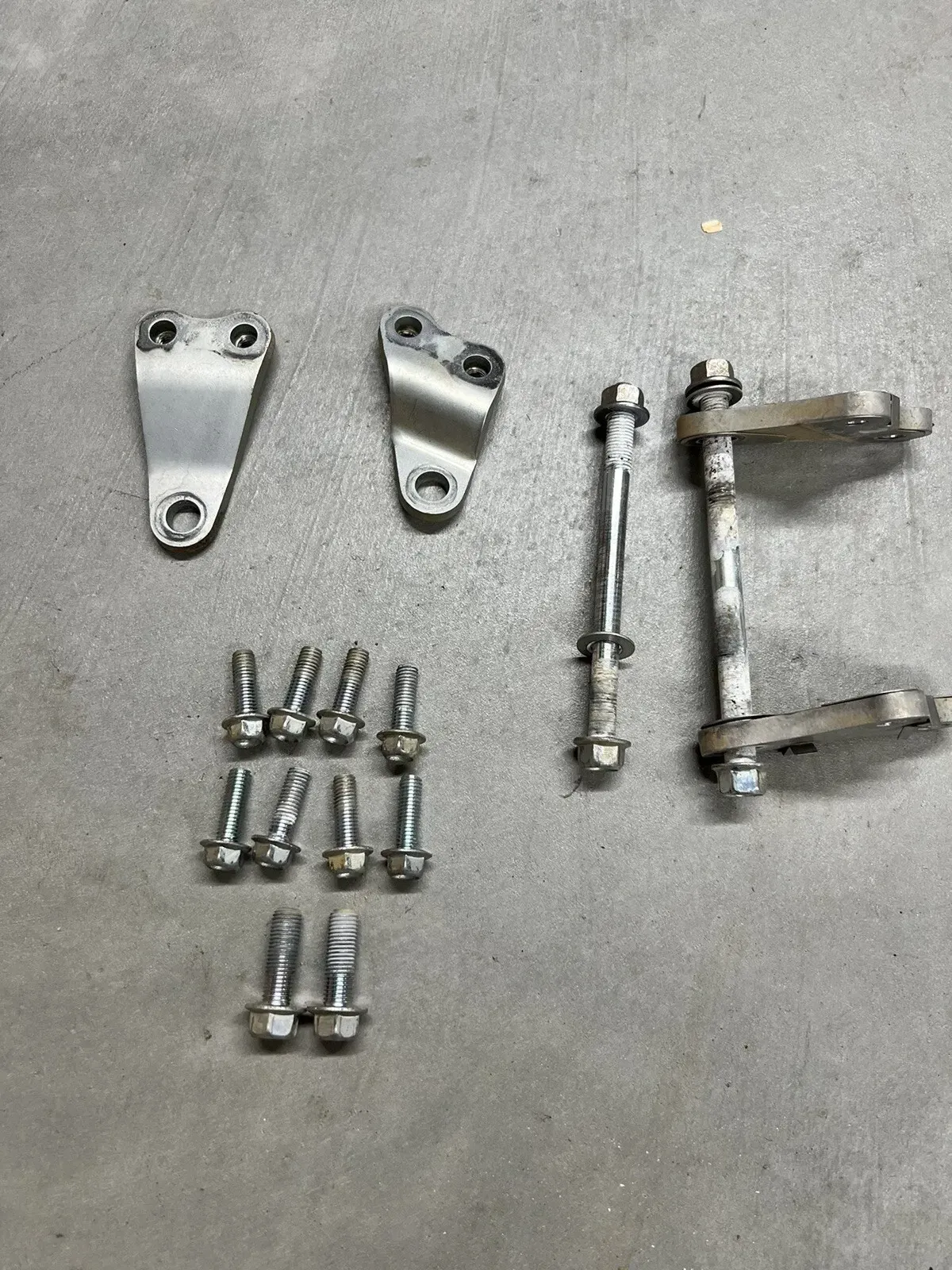 2021 YZ450F Motor Mounts OEM Engine Hanger Stay Mount Bolt Yamaha YZ450 18-22