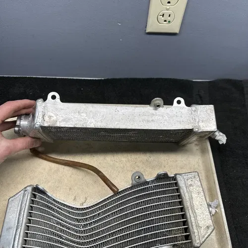 2011 KTM 250 350 450 XCF SXF Radiator Set