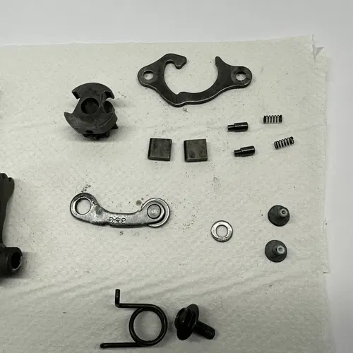 2005 - 2007 SUZUKI RMZ 450 GEAR Selector Drum SHIFT Shaft PAWL Spring
