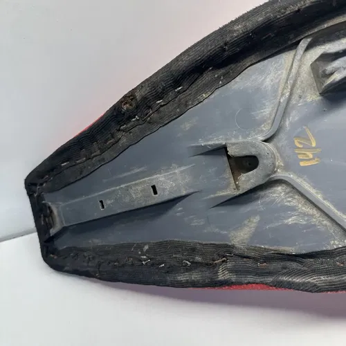 Complete Seat EX250F EC300 EX300 EX350F EX450F 21-24, EC250 EX250  GasGas P220