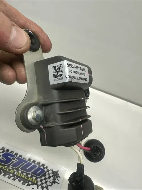 2020 Yamaha YZ450F Voltage Regulator OEM Genuine B7B-81960-00-00