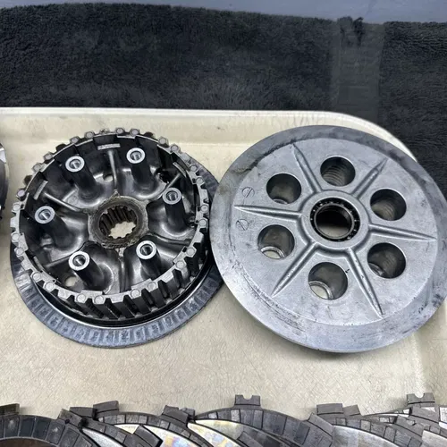 Suzuki 05-07 Rmz450 2007 Rmz450z Complete Clutch Plates Basket Hub Nuts Bearings