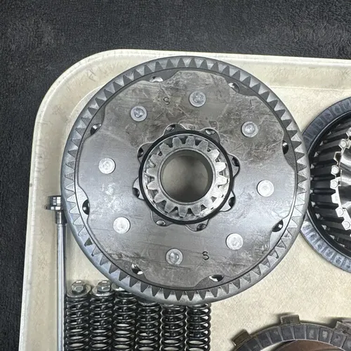 Suzuki 05-07 Rmz450 2007 Rmz450z Complete Clutch Plates Basket Hub Nuts Bearings