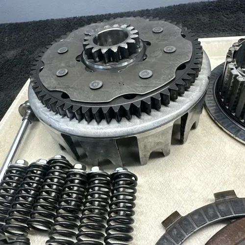 Suzuki 05-07 Rmz450 2007 Rmz450z Complete Clutch Plates Basket Hub Nuts Bearings