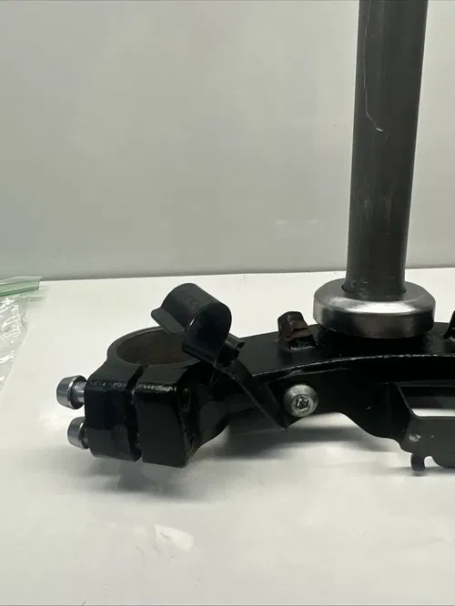 2024 24 Kawasaki Ninja 500 Lower Triple Tree Clamp EX500 Damaged
