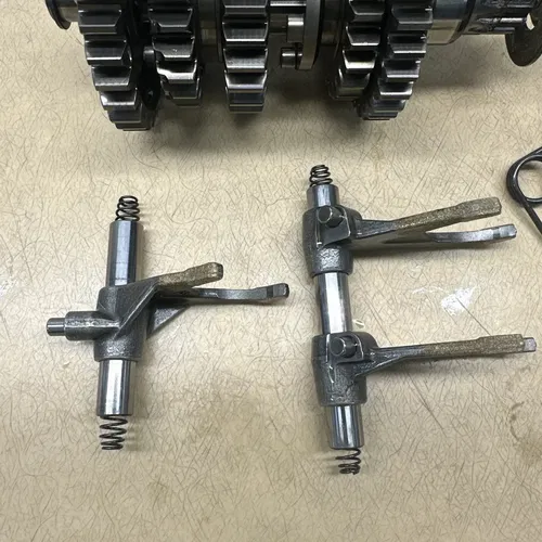 2024 KTM 250SXF Transmission Tranny Engine Gears Shaft Spindle OEM 250 SXF