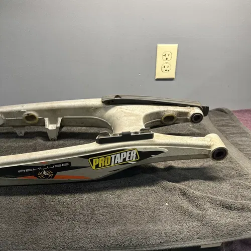 2011 KTM 250 SXF Swingarm / Swing Arm
