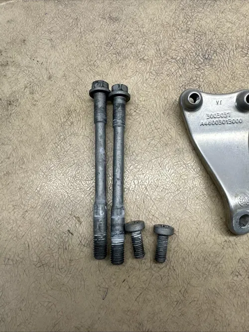 2023 KTM 250 XCF Motor Mounts OEM Engine Brackets Bolt 250 350 450 SXF XCF FC