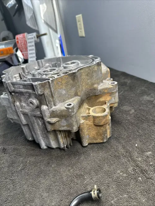2003 Yamaha TTR 125 OEM Left Right Crankcase Crank Cases Damaged