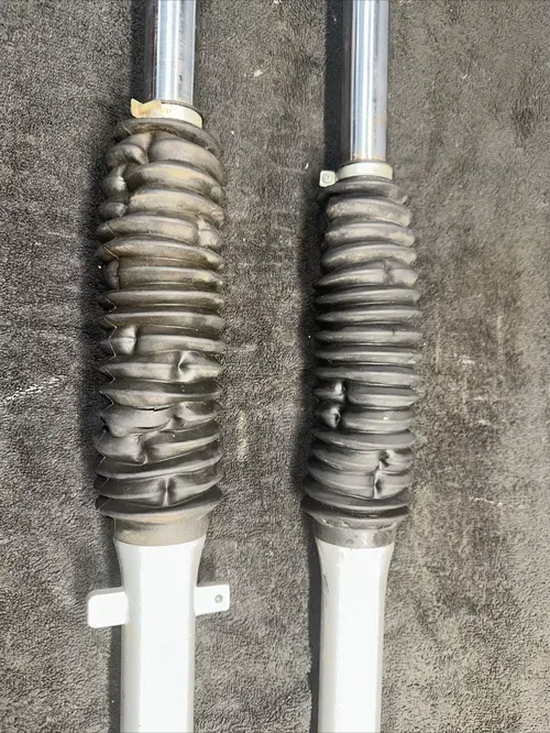 2002 YAMAHA TTR 125 OEM FRONT FORKS Small Wheel