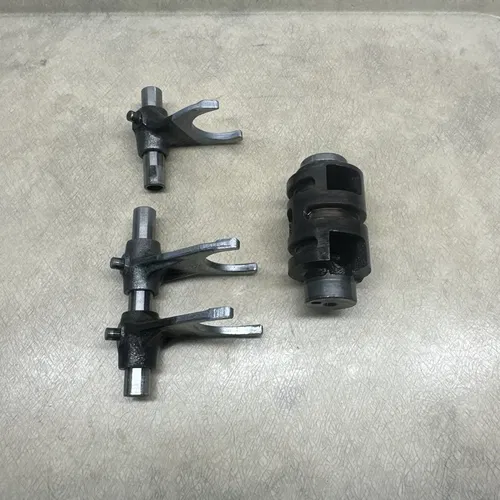 2001 01 SUZUKI RM250 RM 250 TRANSMISSION SHIFT FORKS AND DRUM OEM ASSEMBLY