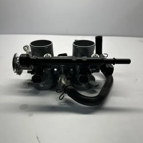 2024 KAWASAKI NINJA 500 ABS MAIN FUEL INJECTORS THROTTLE BODIES OEM