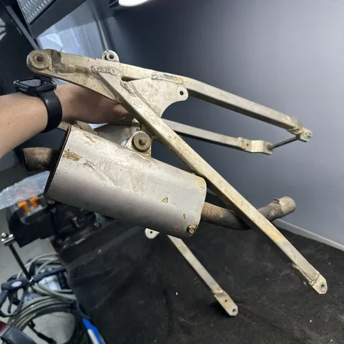 96-00 (?) Suzuki RM125 RM 125 Subframe Sub Frame Rear Seat Mount FMF Powercore