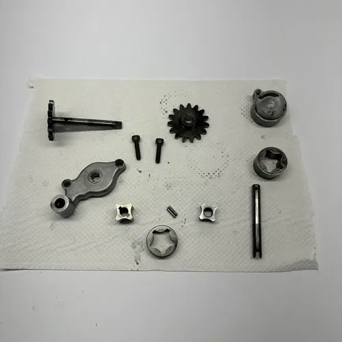 2007 Suzuki Rmz450 Engine Motor Oil Pump