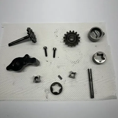 2007 Suzuki Rmz450 Engine Motor Oil Pump
