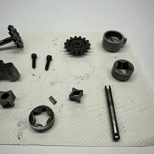 2007 Suzuki Rmz450 Engine Motor Oil Pump