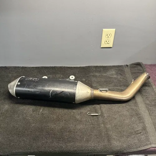 2023 KTM 250 SX-F Exhaust Pipe Muffler OEM Silencer A46005179033 XCF 350 450