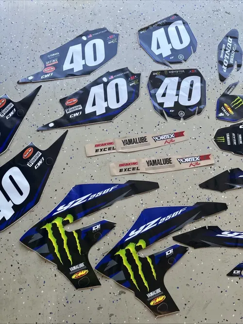 Authentic Star Racing Yamaha Professional Race Team Graphics Kit Robertson