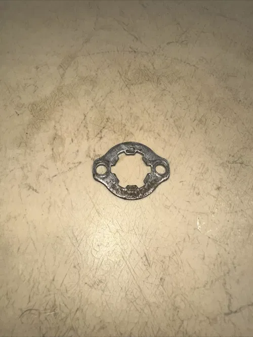 2004 Front Sprocket Holder Retainer TTR 125 TTR125L