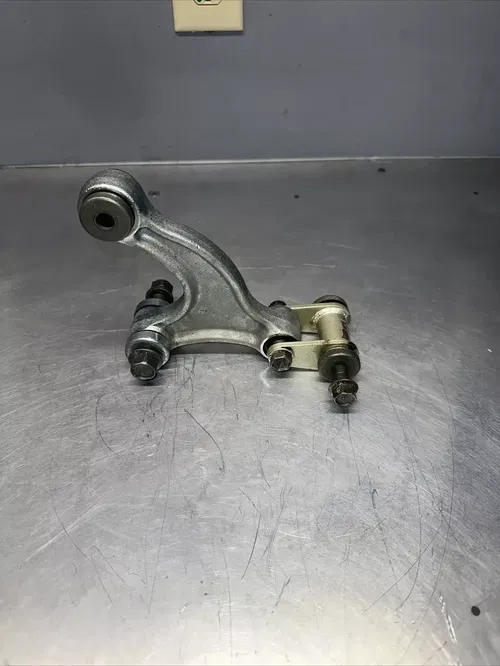 2002 TTR125L Rear Lower Suspension Linkage Link