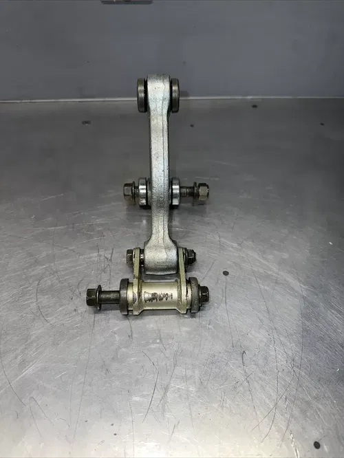 2002 TTR125L Rear Lower Suspension Linkage Link