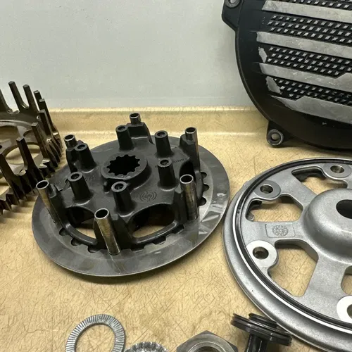 2024 KTM 250SXF Clutch Assembly OEM Basket Hub Plate Kit Spring Bolt 250 SXF