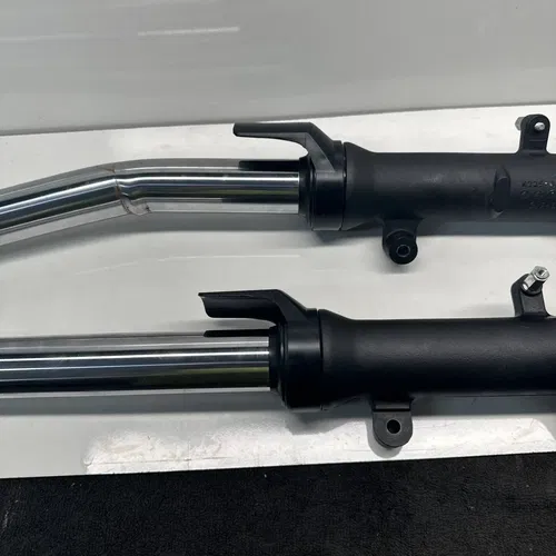 2024 KAWASAKI NINJA 500 ABS FRONT FORKS SHOCK SUSPENSION SET PAIR Damaged