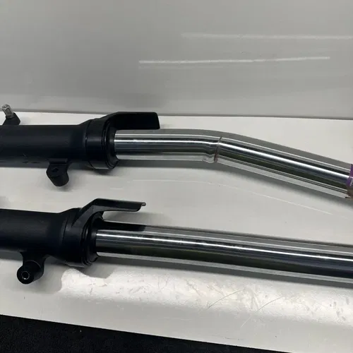 2024 KAWASAKI NINJA 500 ABS FRONT FORKS SHOCK SUSPENSION SET PAIR Damaged