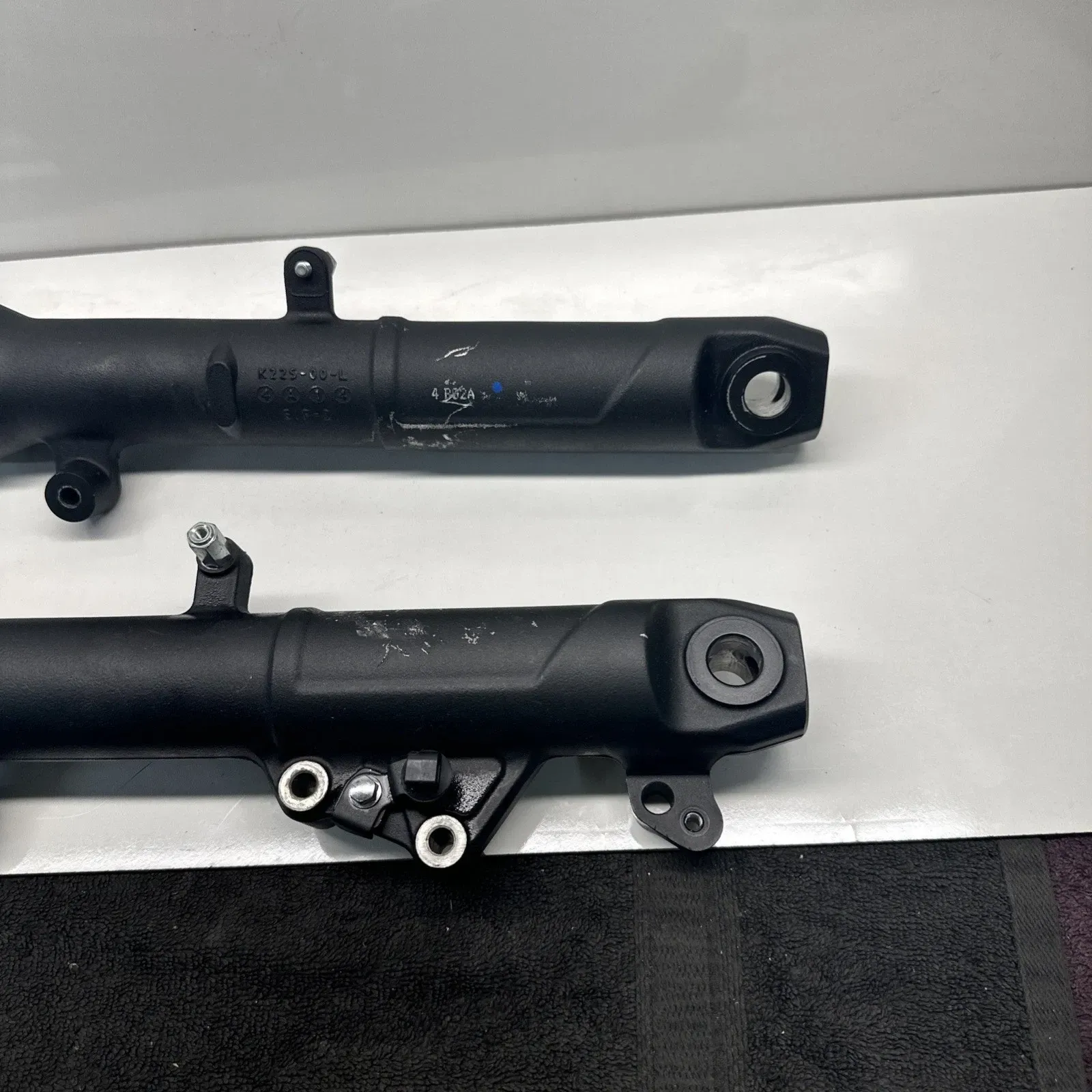 2024 KAWASAKI NINJA 500 ABS FRONT FORKS SHOCK SUSPENSION SET PAIR Damaged
