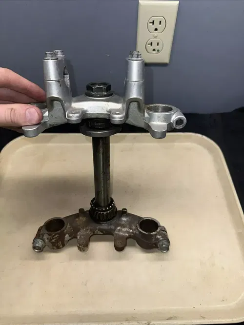 2001 Yamaha TTR125 TT-R 125L Upper And lower Triple Tree Steering Stem